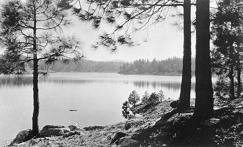 Little Bear Lake (Lake Arrowhead) c.1918